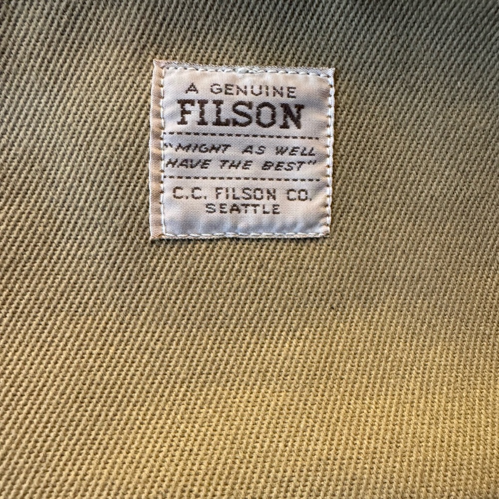Filson 258 rugged computer bag - image 10